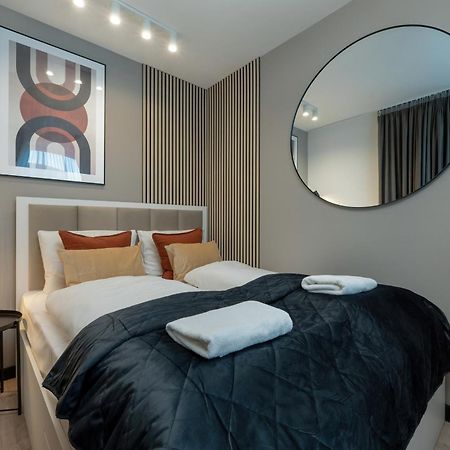 Wroclavia Apartments Dyrekcyjna By Noclegi Renters 弗罗茨瓦夫 外观 照片