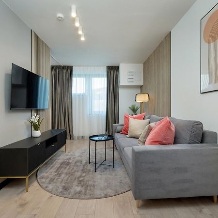 Wroclavia Apartments Dyrekcyjna By Noclegi Renters 弗罗茨瓦夫 外观 照片