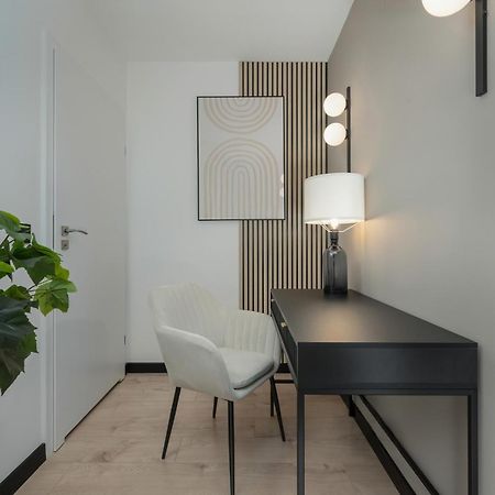 Wroclavia Apartments Dyrekcyjna By Noclegi Renters 弗罗茨瓦夫 外观 照片