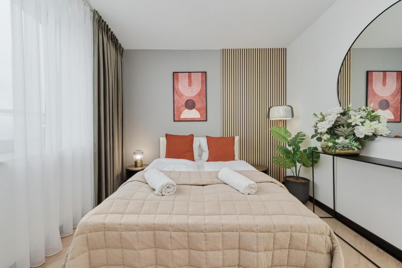 Wroclavia Apartments Dyrekcyjna By Noclegi Renters 弗罗茨瓦夫 外观 照片