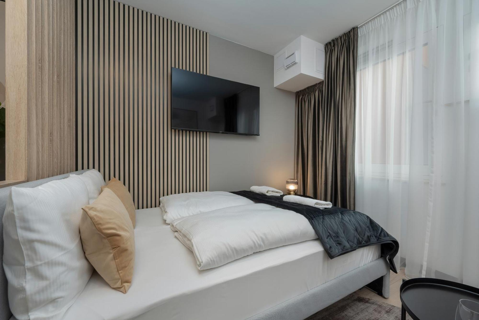 Wroclavia Apartments Dyrekcyjna By Noclegi Renters 弗罗茨瓦夫 外观 照片