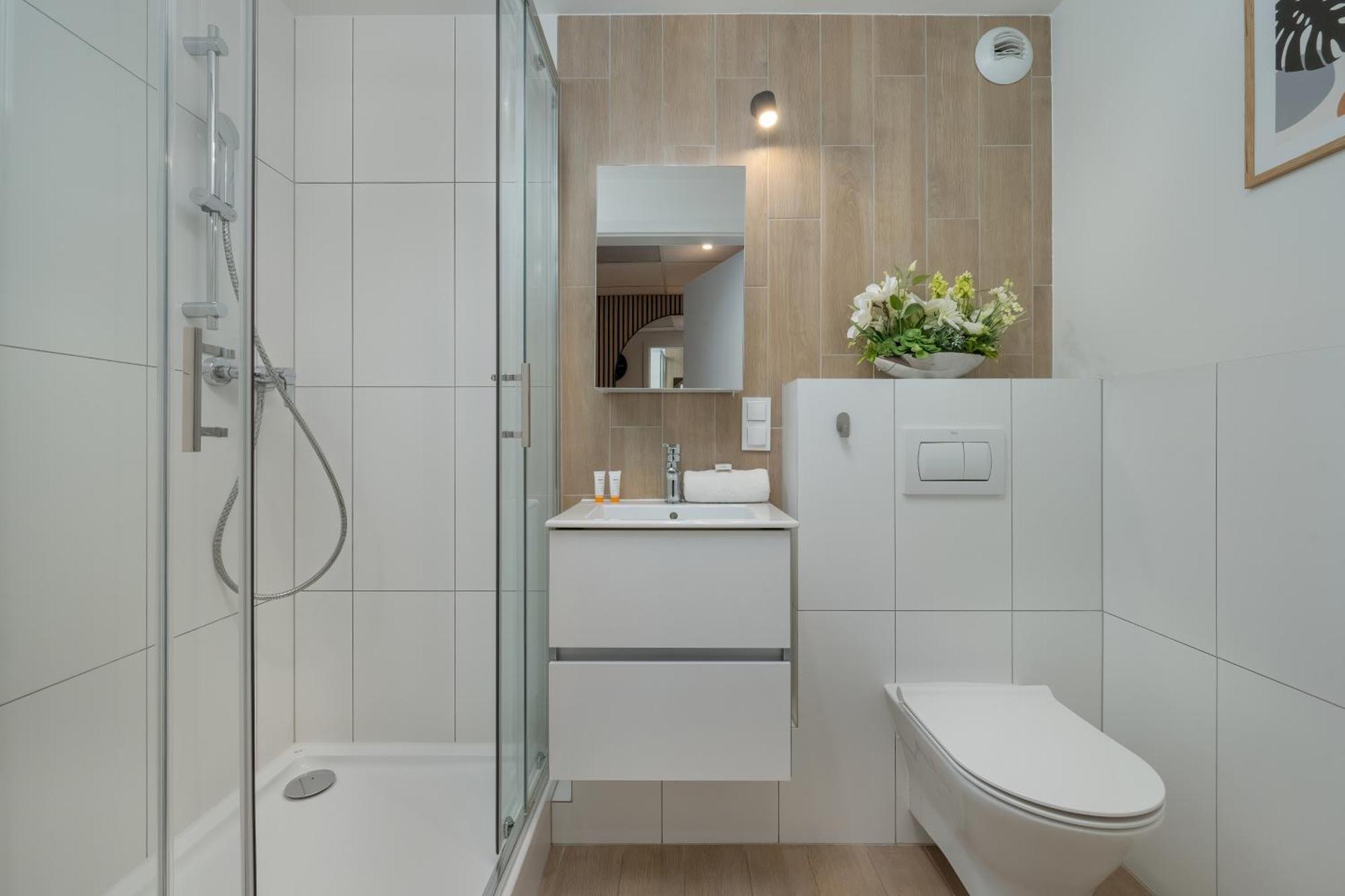 Wroclavia Apartments Dyrekcyjna By Noclegi Renters 弗罗茨瓦夫 外观 照片