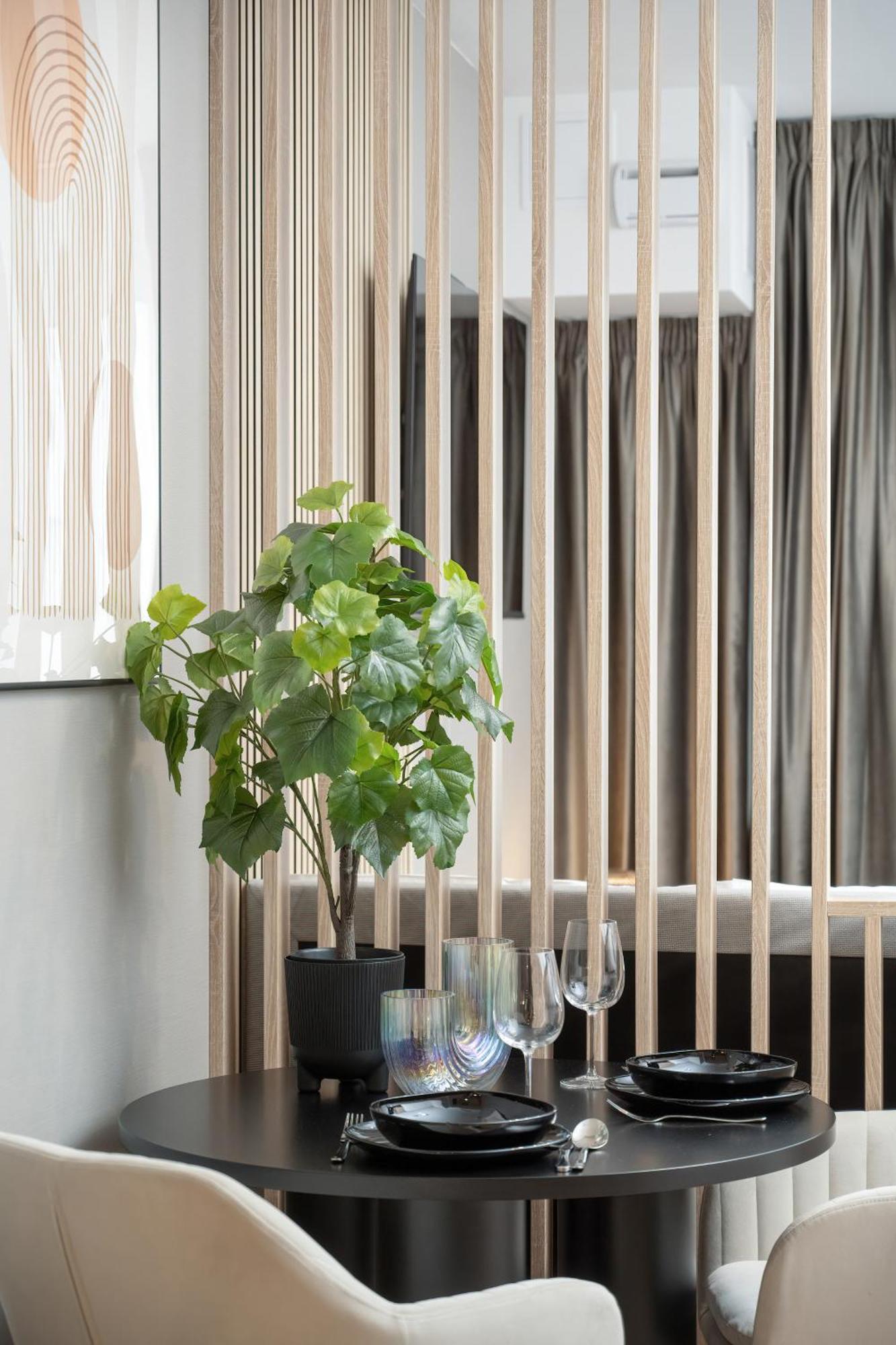 Wroclavia Apartments Dyrekcyjna By Noclegi Renters 弗罗茨瓦夫 外观 照片